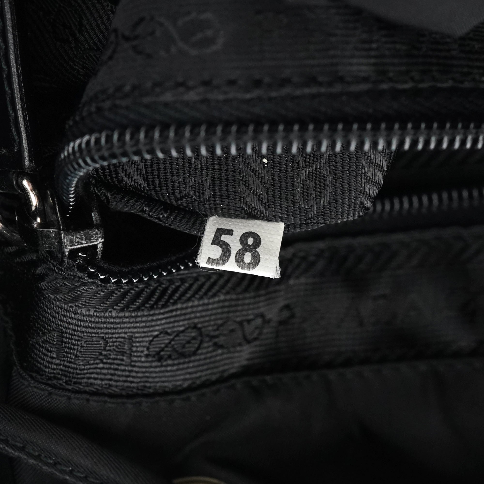 B4650 Black Tessuto Vela Backpack