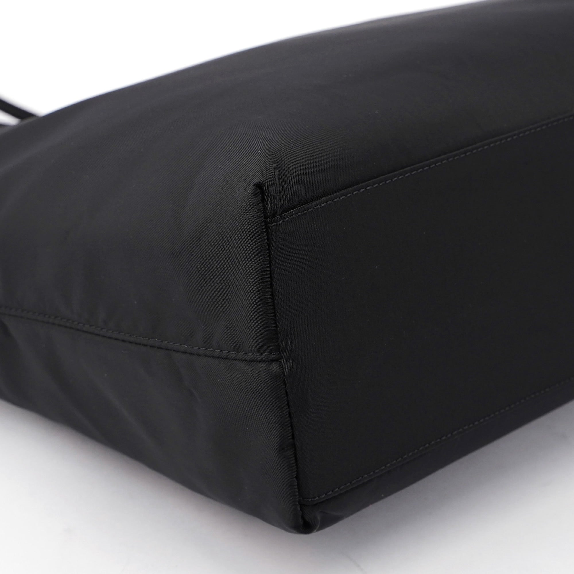B4681 Black Tessuto City Tote