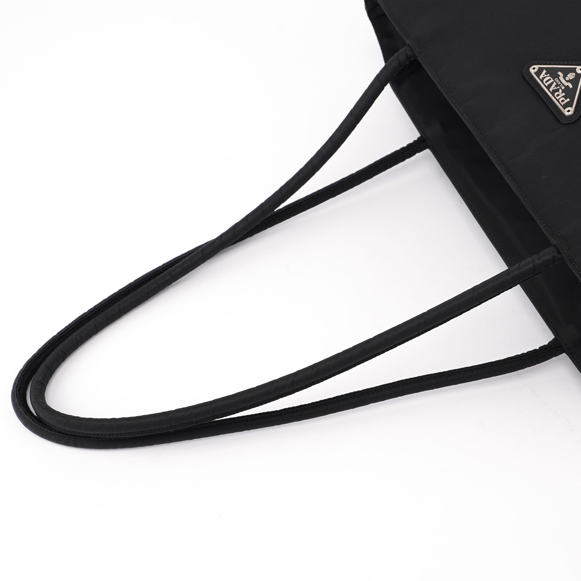 B4681 Large Black Tessuto City Tote Bag