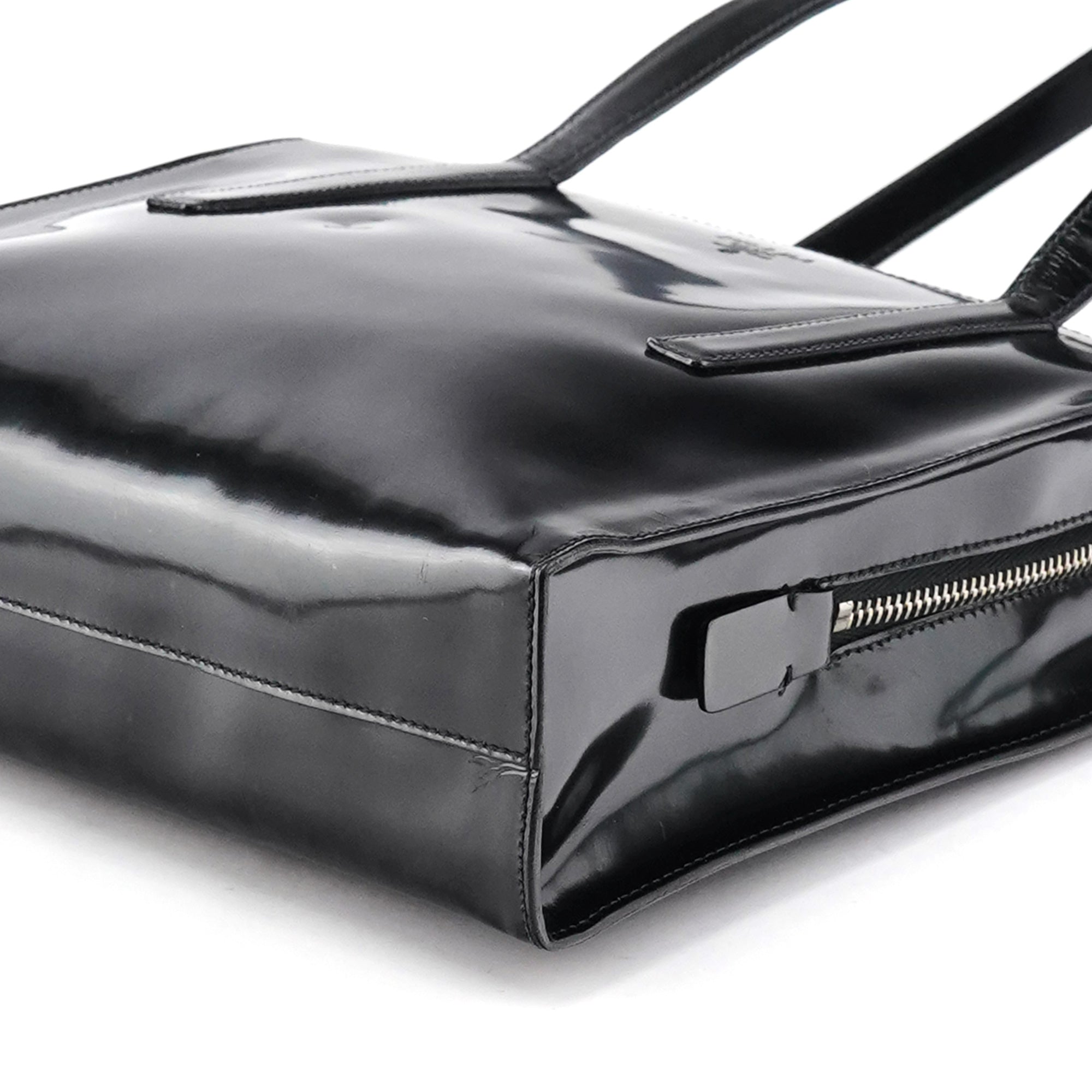 B6013 1995 Black Spazzolato Sport Tote Bag