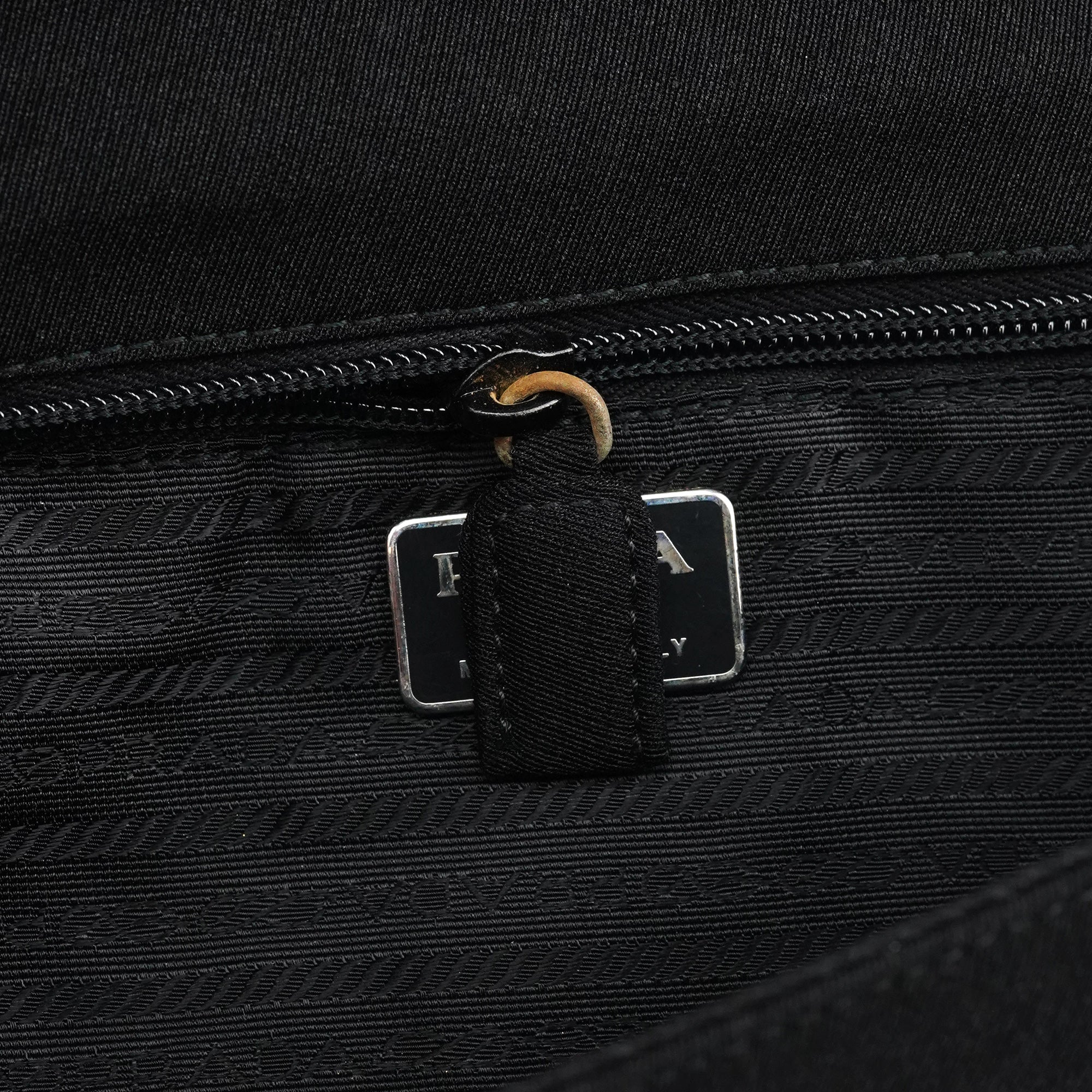 B6217 Black Tessuto Swing Nylon Shoulder Bag