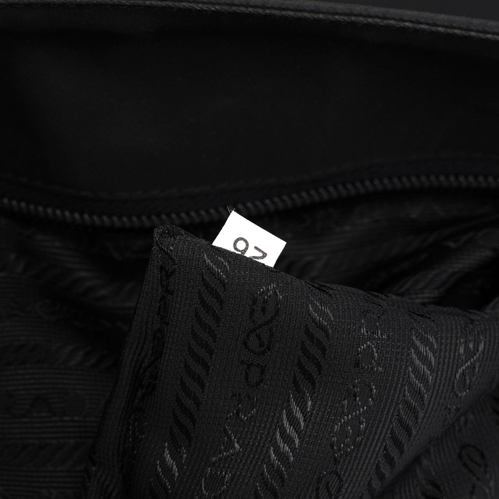 B6242 Black Tessuto City Tote