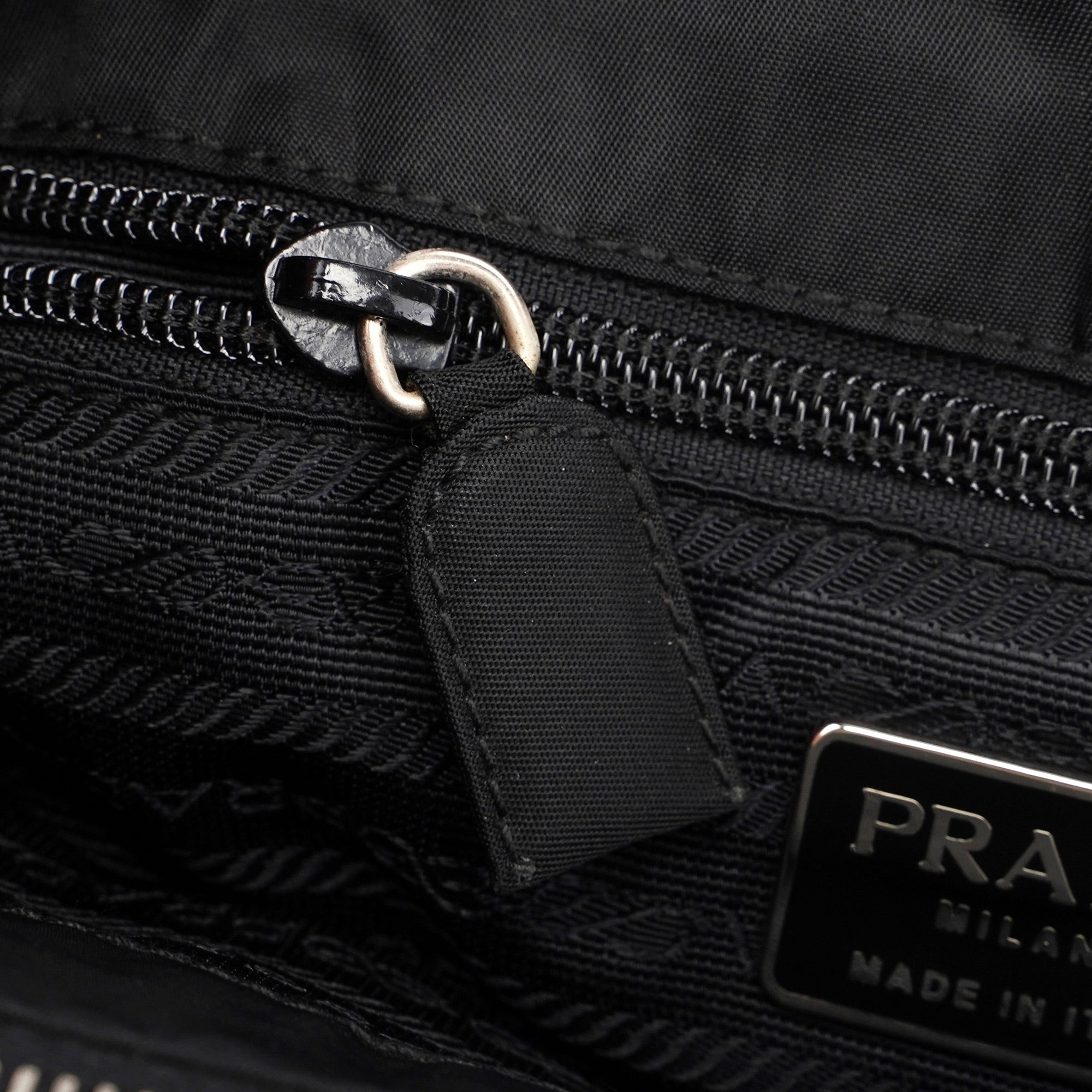 B6542 Black Tessuto Shoulder Bag