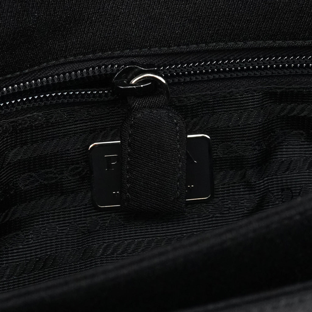 B6621 Black Tessuto Swing Chain Shoulder Bag