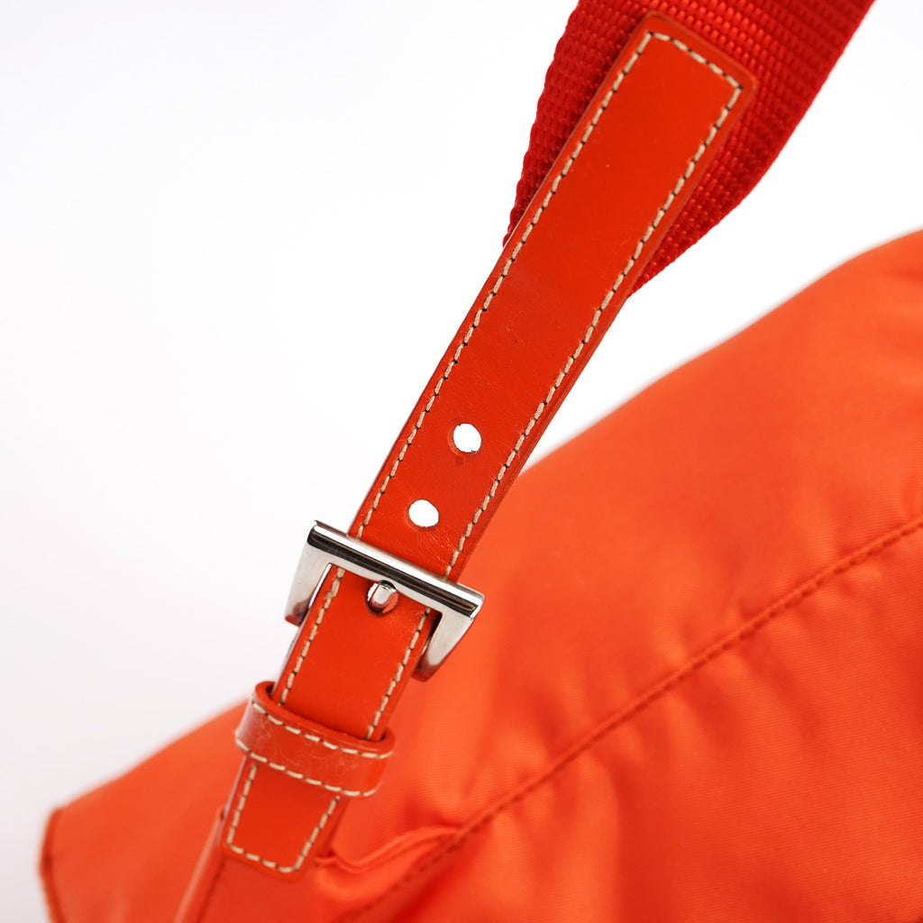 B6677 Orange Tessuto Vela Nylon Backpack