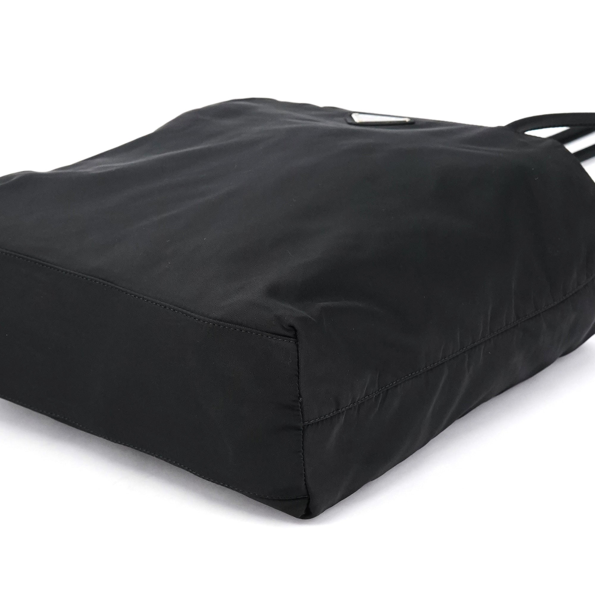 B7276 Black Nylon Tessuto City Tote Bag