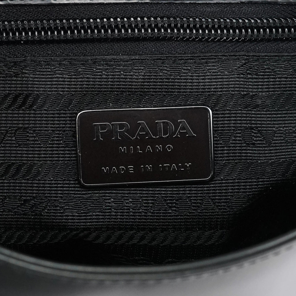 B7443 Black Spazzolato Swivel Shoulder Bag