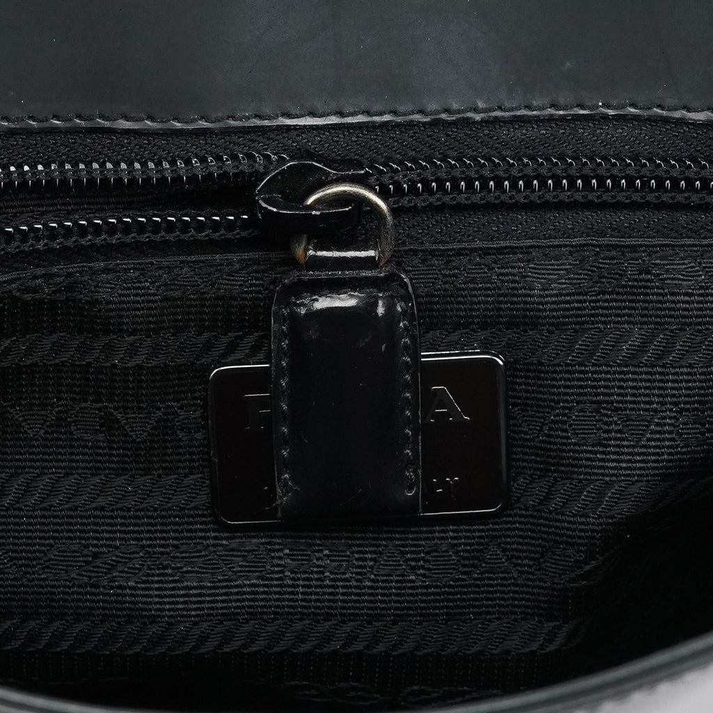 B7443 Black Spazzolato Swivel Shoulder Bag