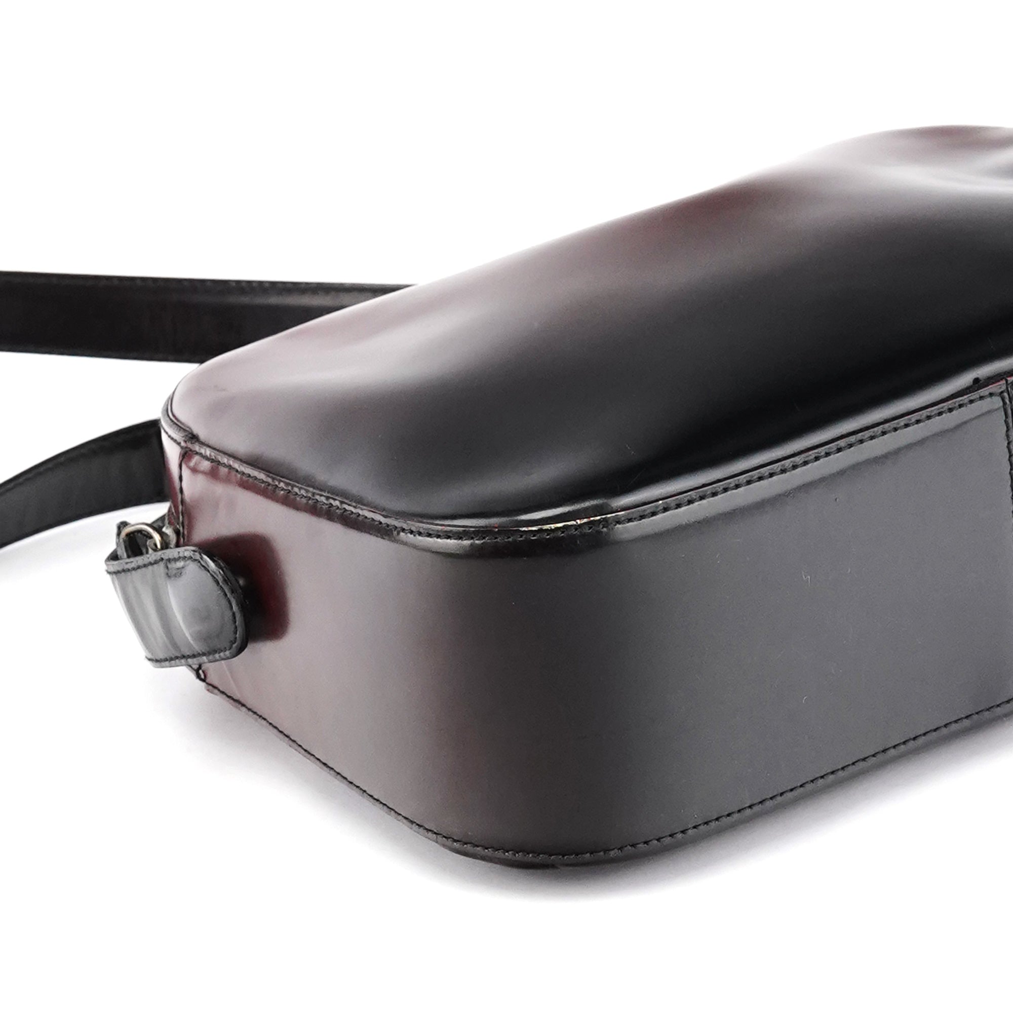 B7447 Burgundy Spazzolato Leather Shoulder Bag