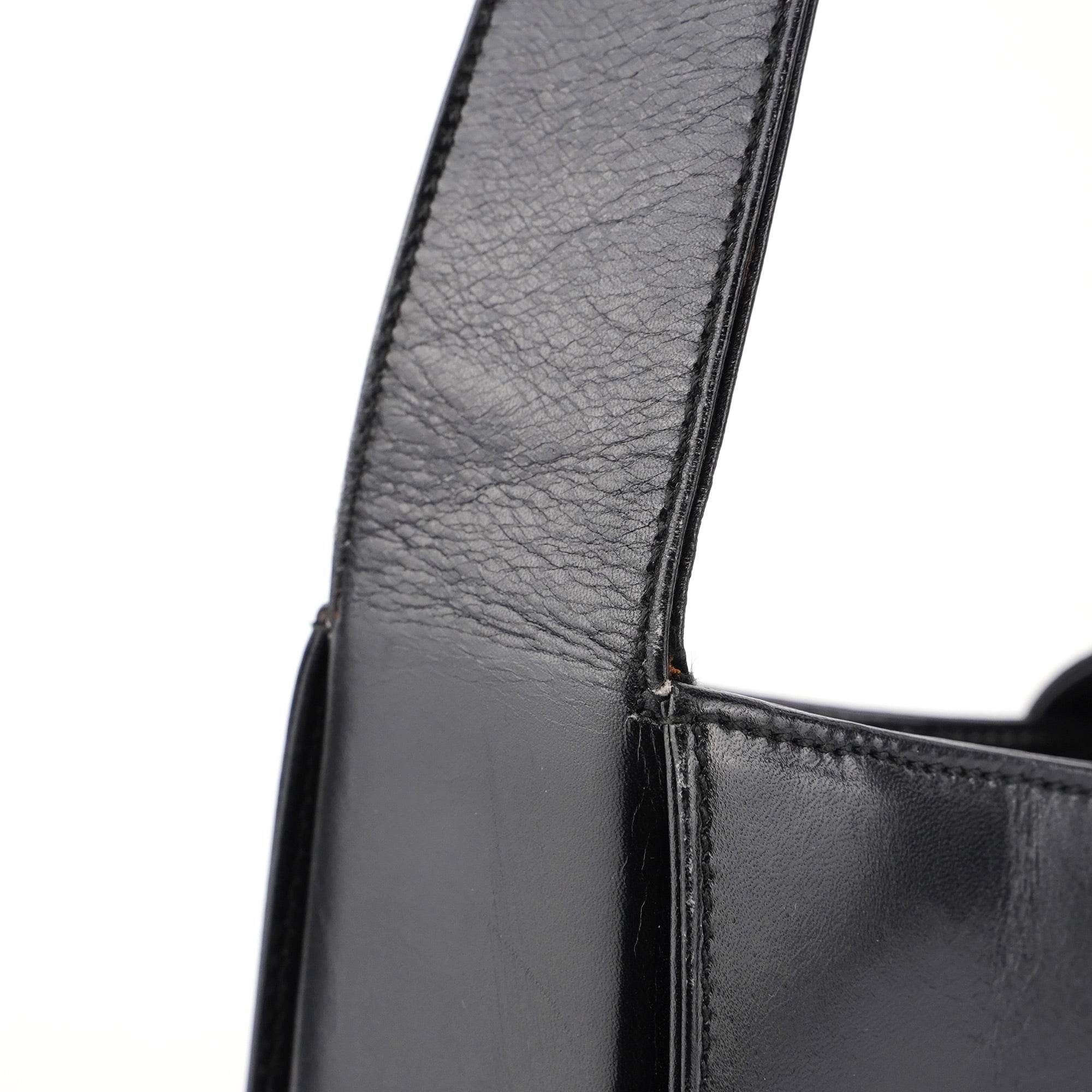B7492 Black Calfskin Vitello Smalt Shoulder Bag