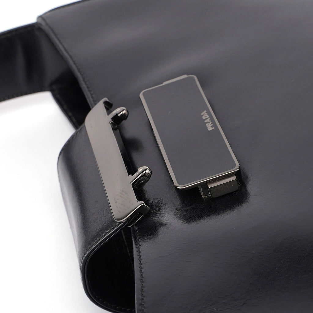 B7492 Black Calfskin Vitello Smalt Shoulder Bag