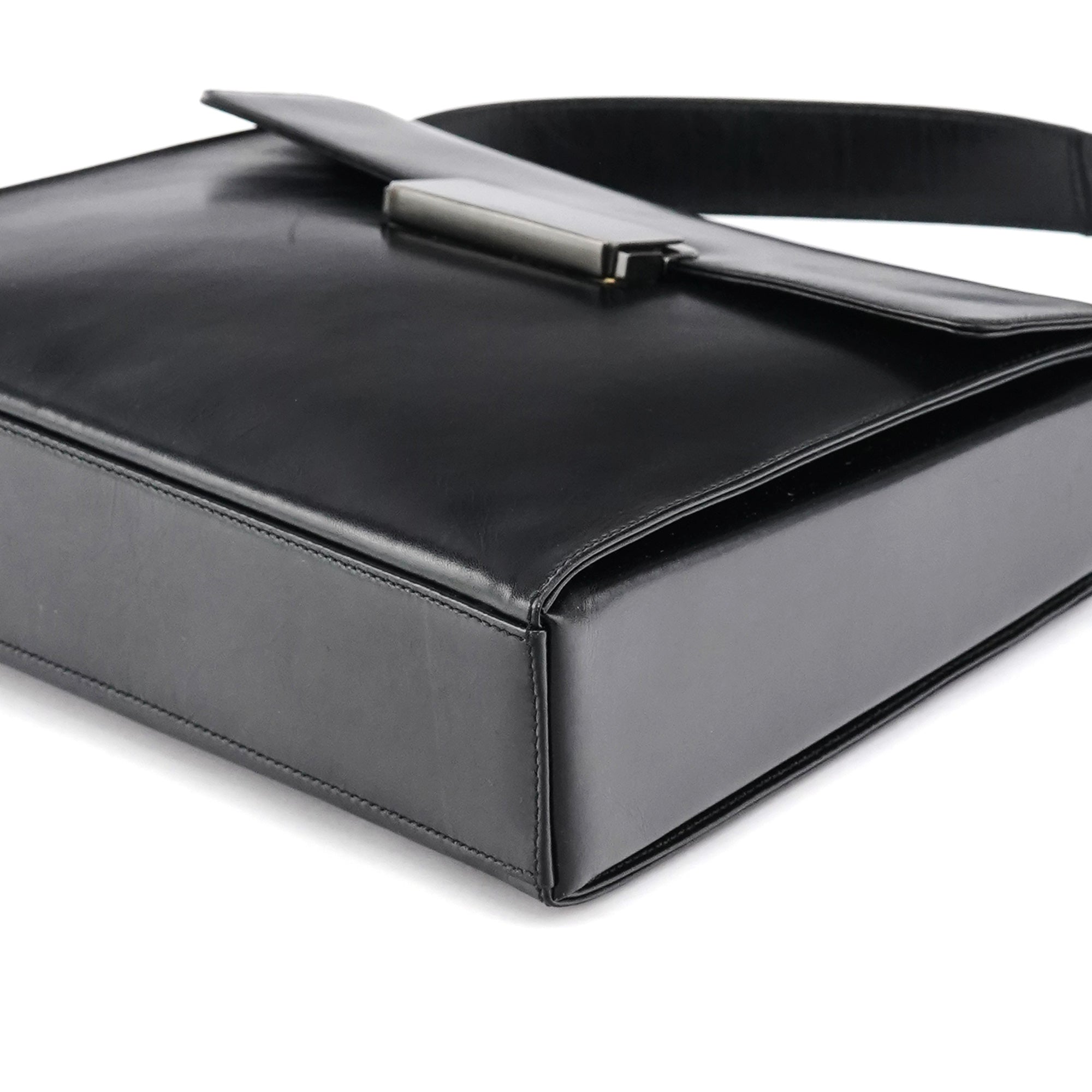 B7495 Black Leather Flap Shoulder Bag