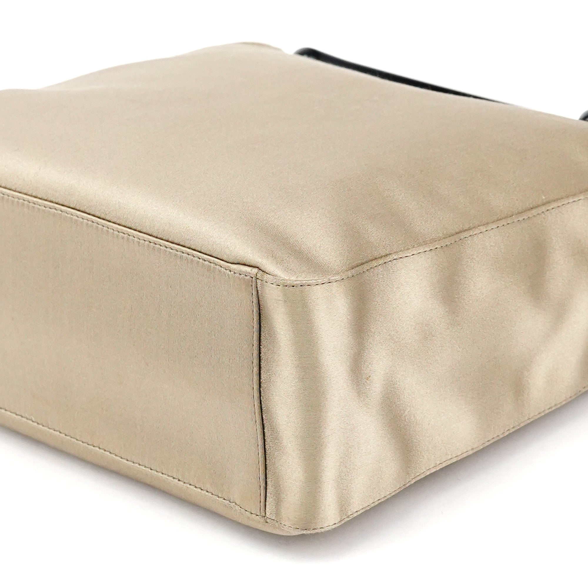 B8572 Beige Raso Plex Satin Plastic Tote Bag