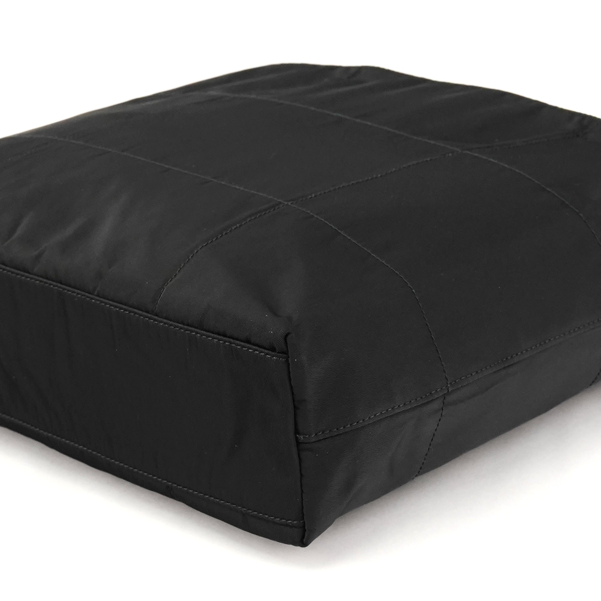 B9225 Black Tessuto Impuntu Nylon Tote Bag