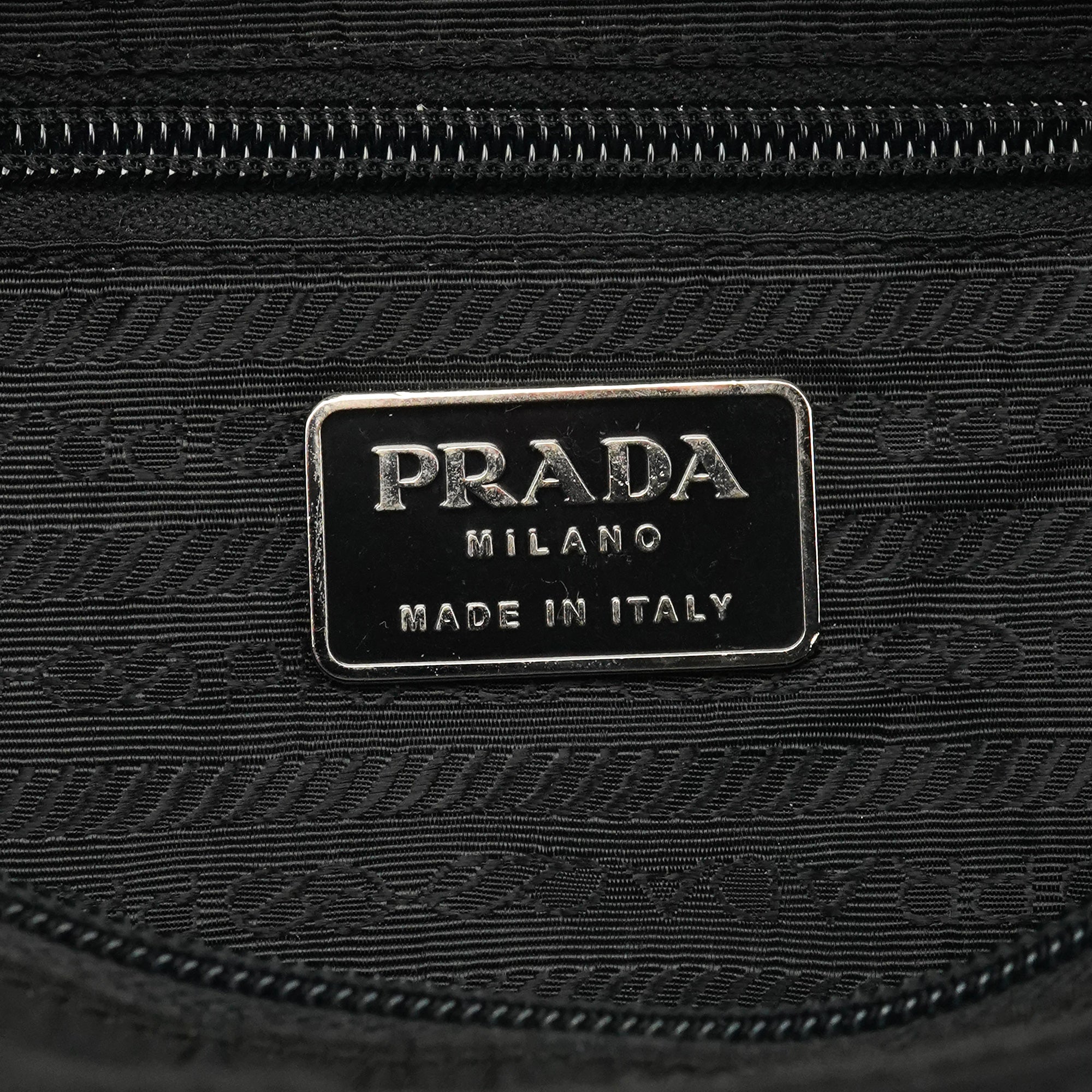 B9225 Black Tessuto Impuntu Nylon Tote Bag