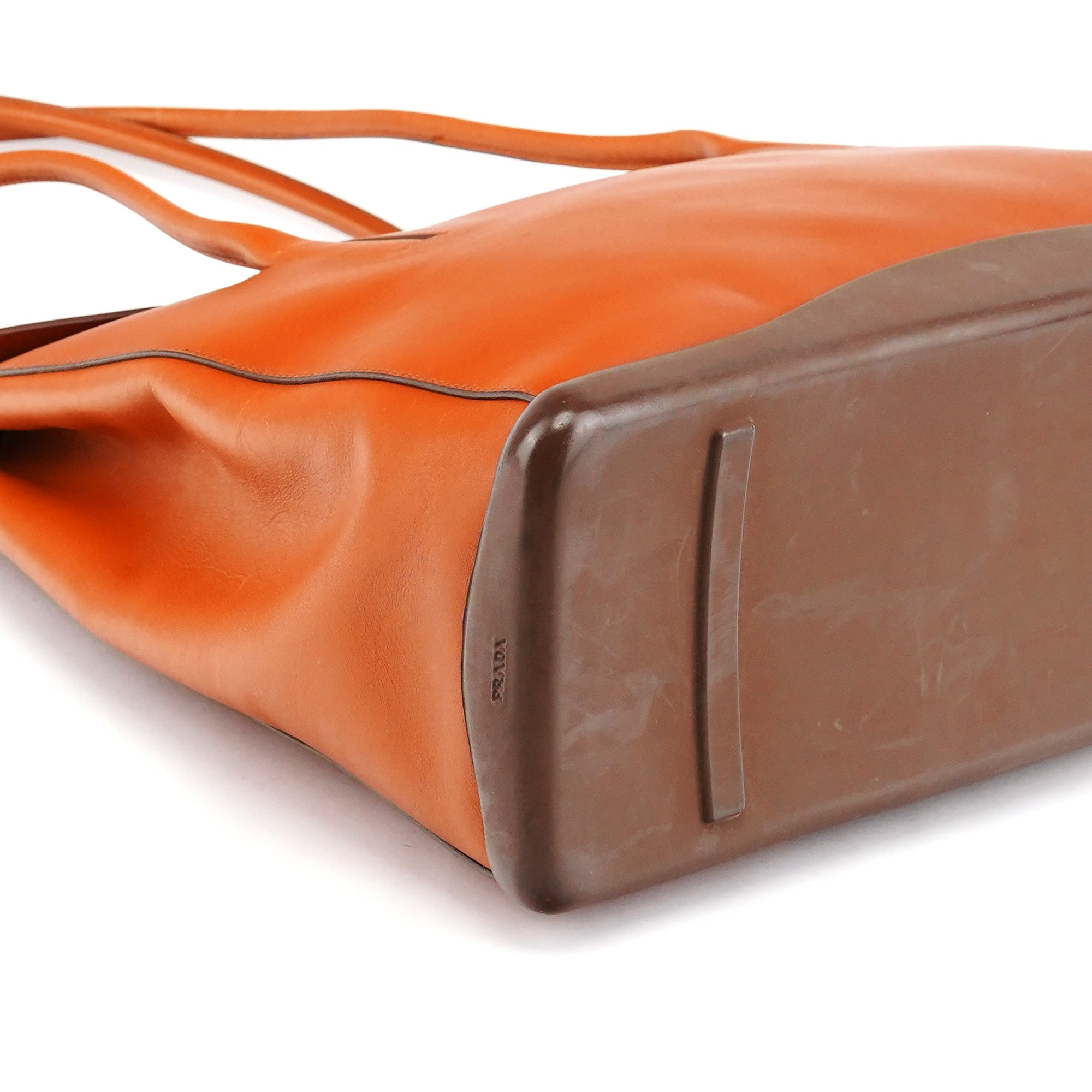 B9262 Cognac Calf Leather Rubber Bottom Tote Bag