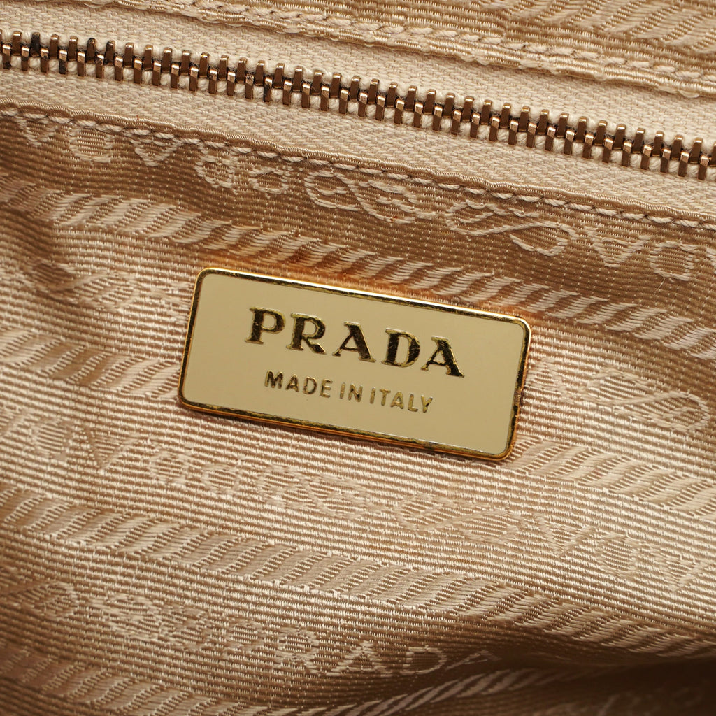 Beige Vitello Chic Bag