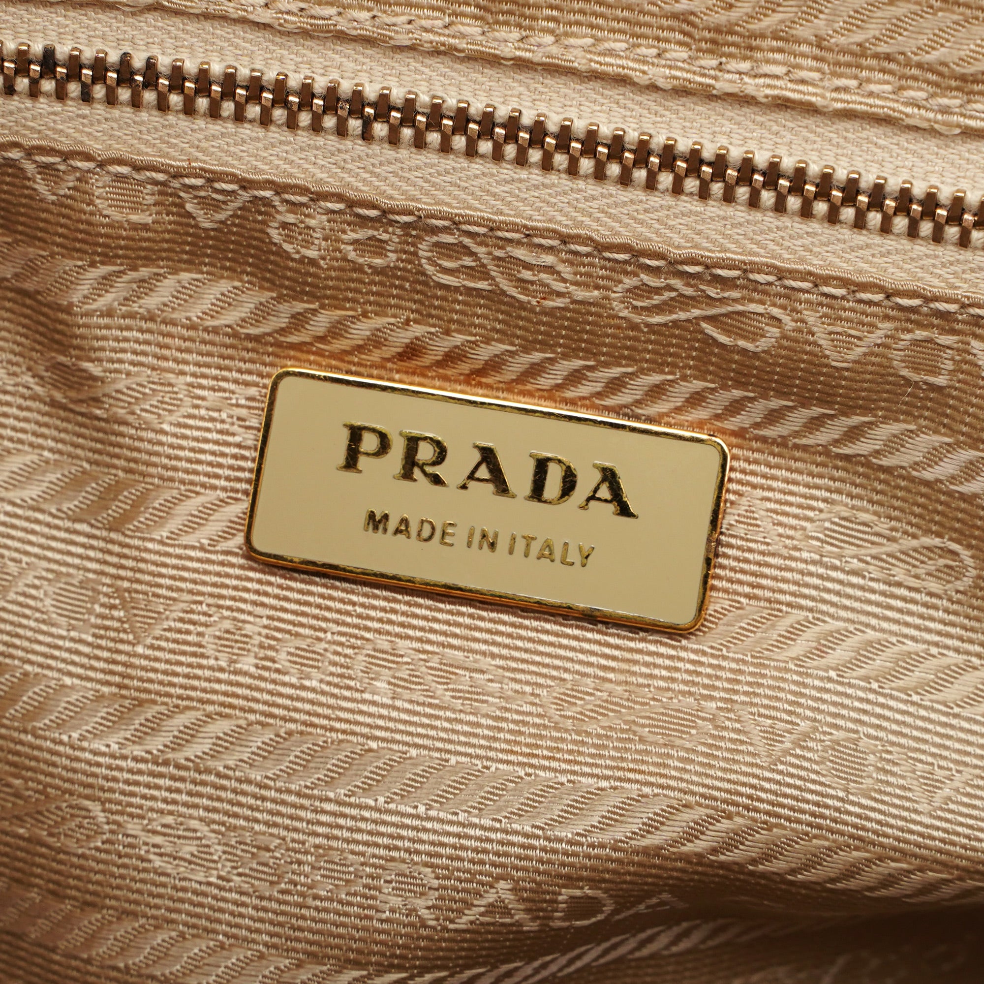 Beige Vitello Chic Bag