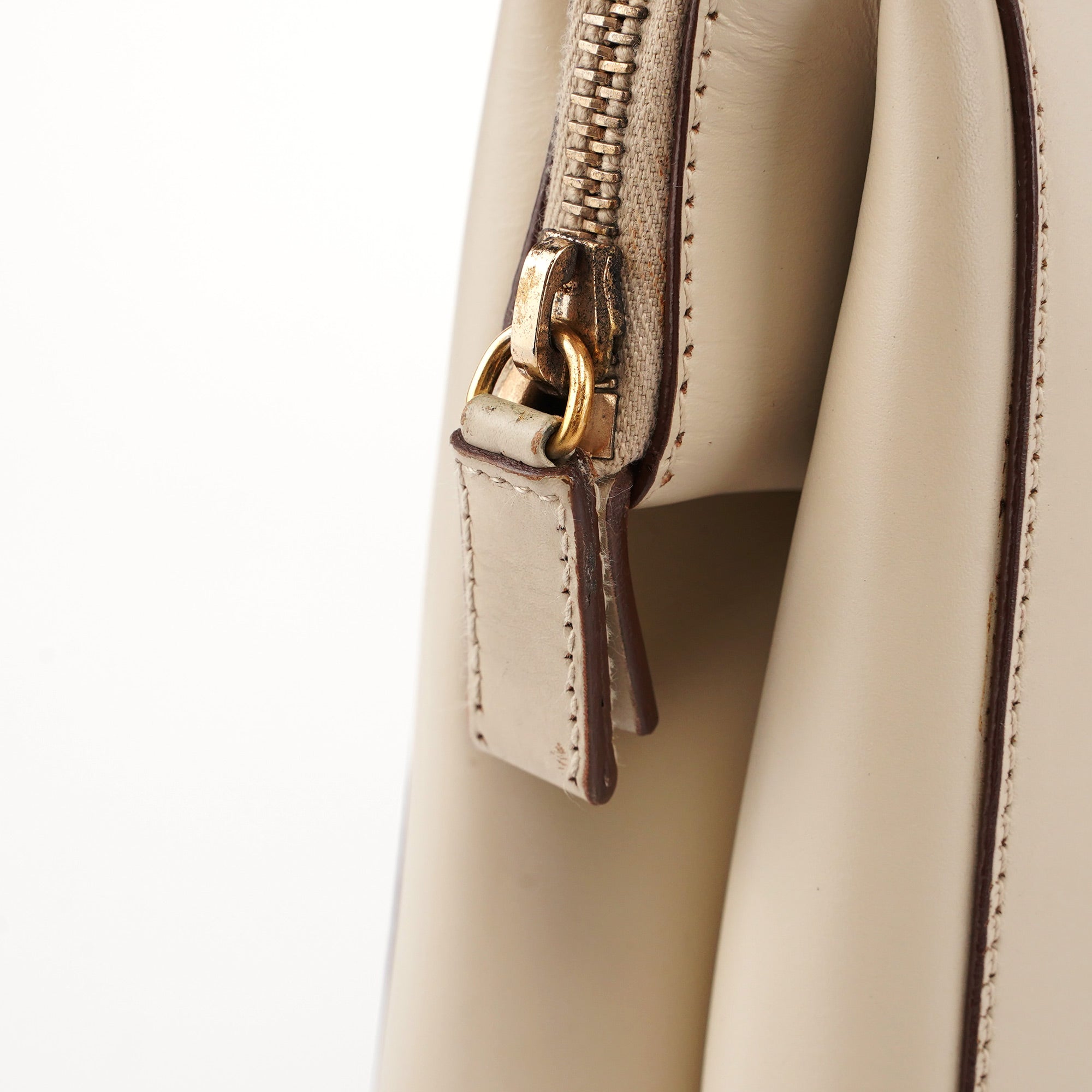 Beige Vitello Chic Bag