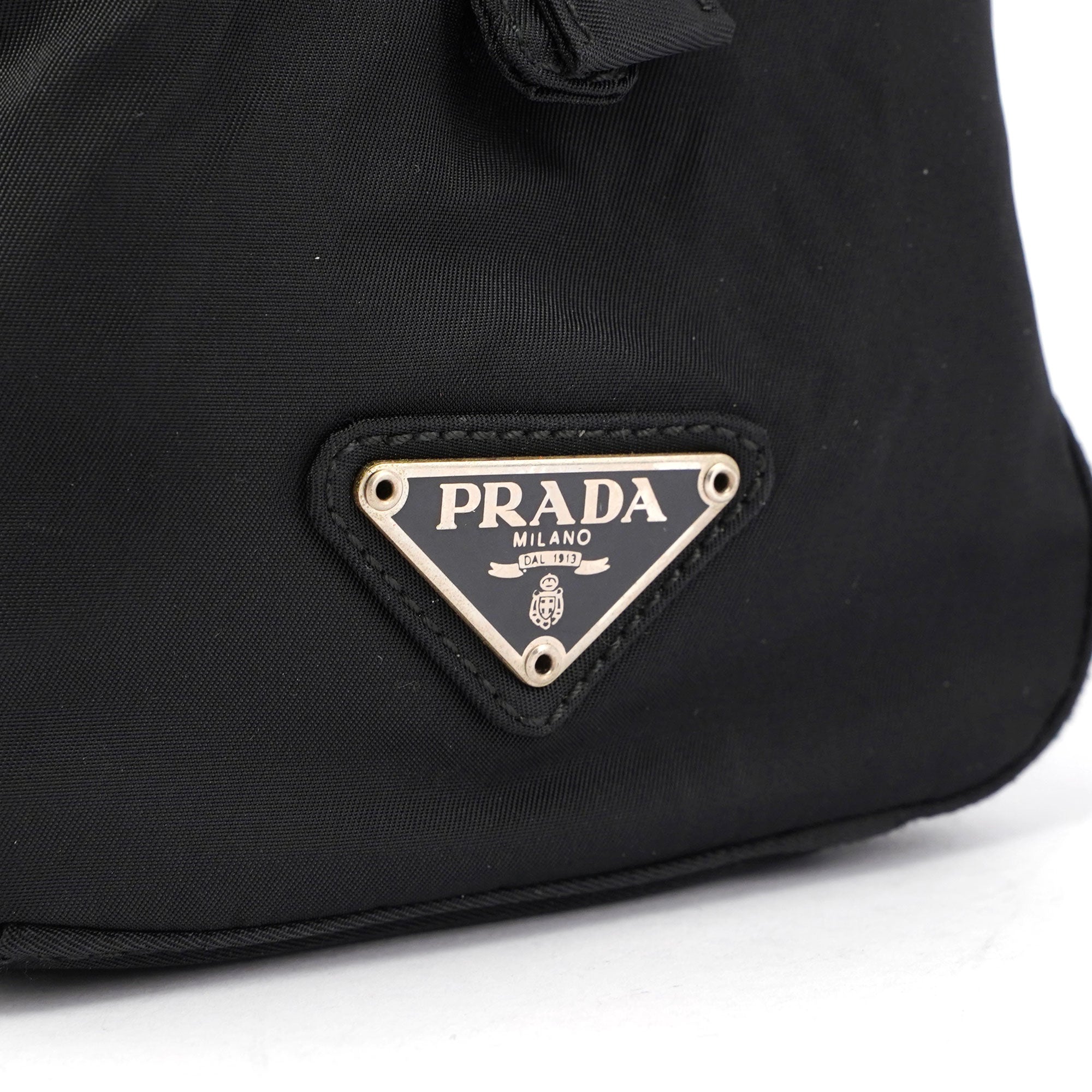 Black Nylon Plastic Handle Tote