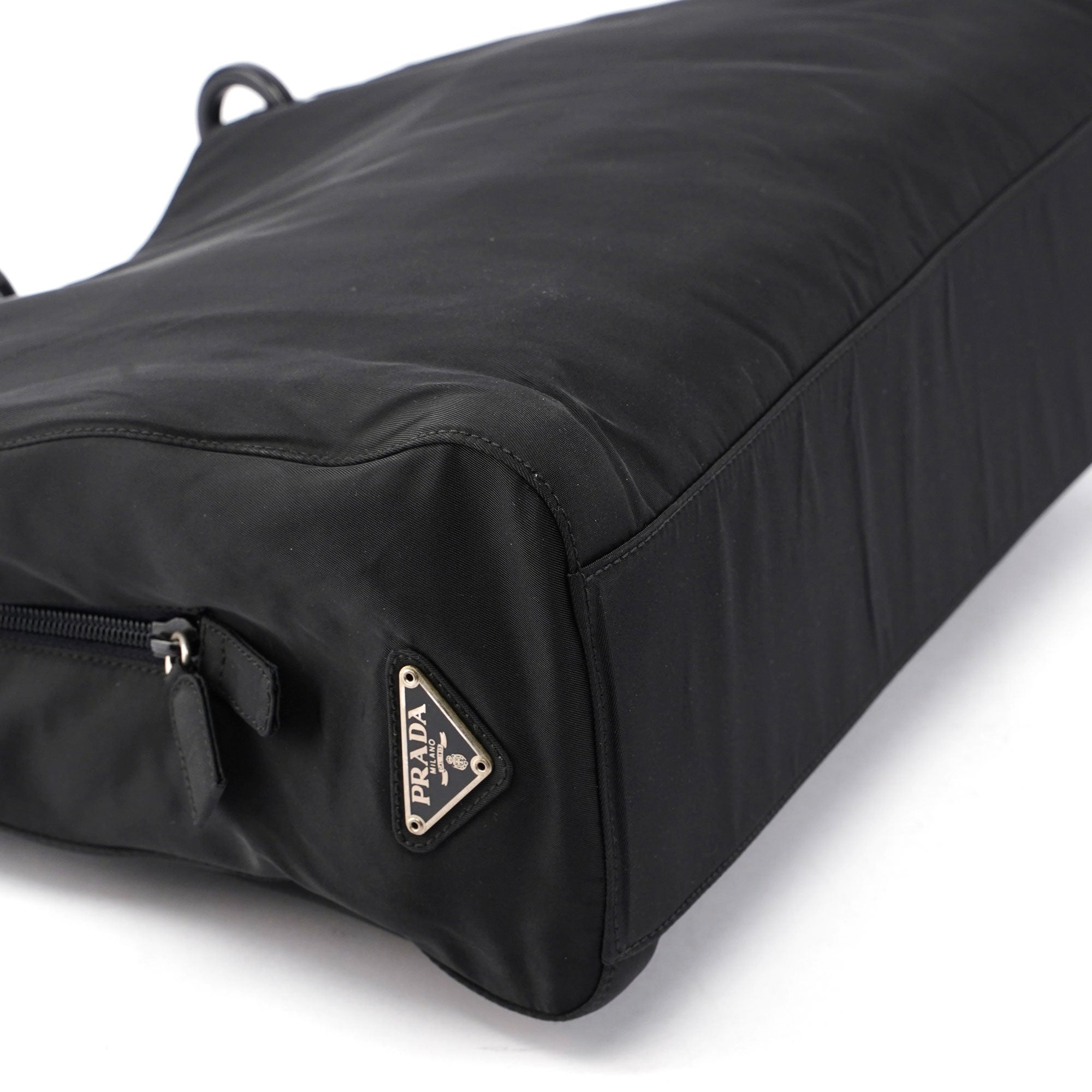 Black Nylon Plastic Handle Tote