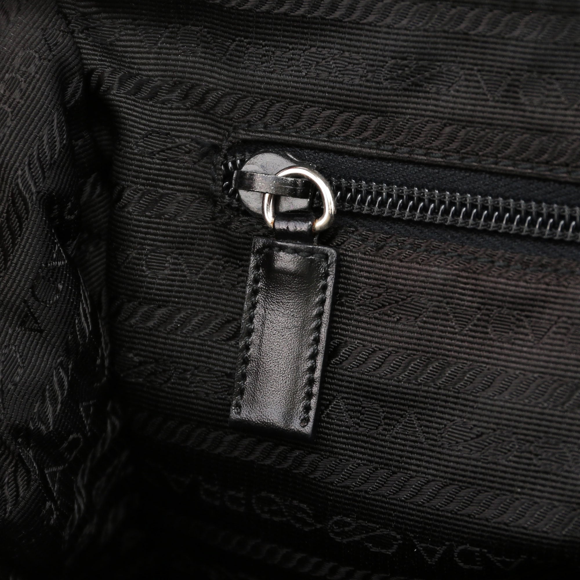 Black Nylon Tessuto Chic Bag