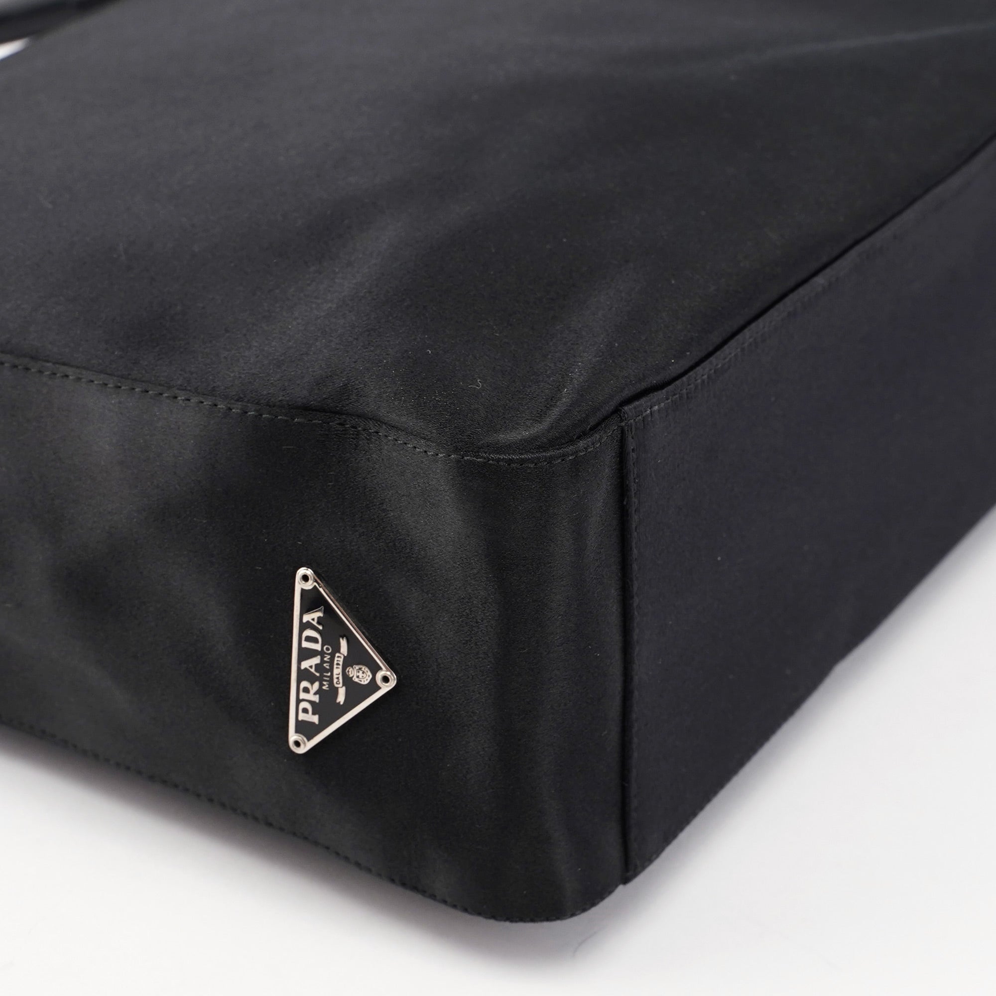 Black Raso Plastic Tote