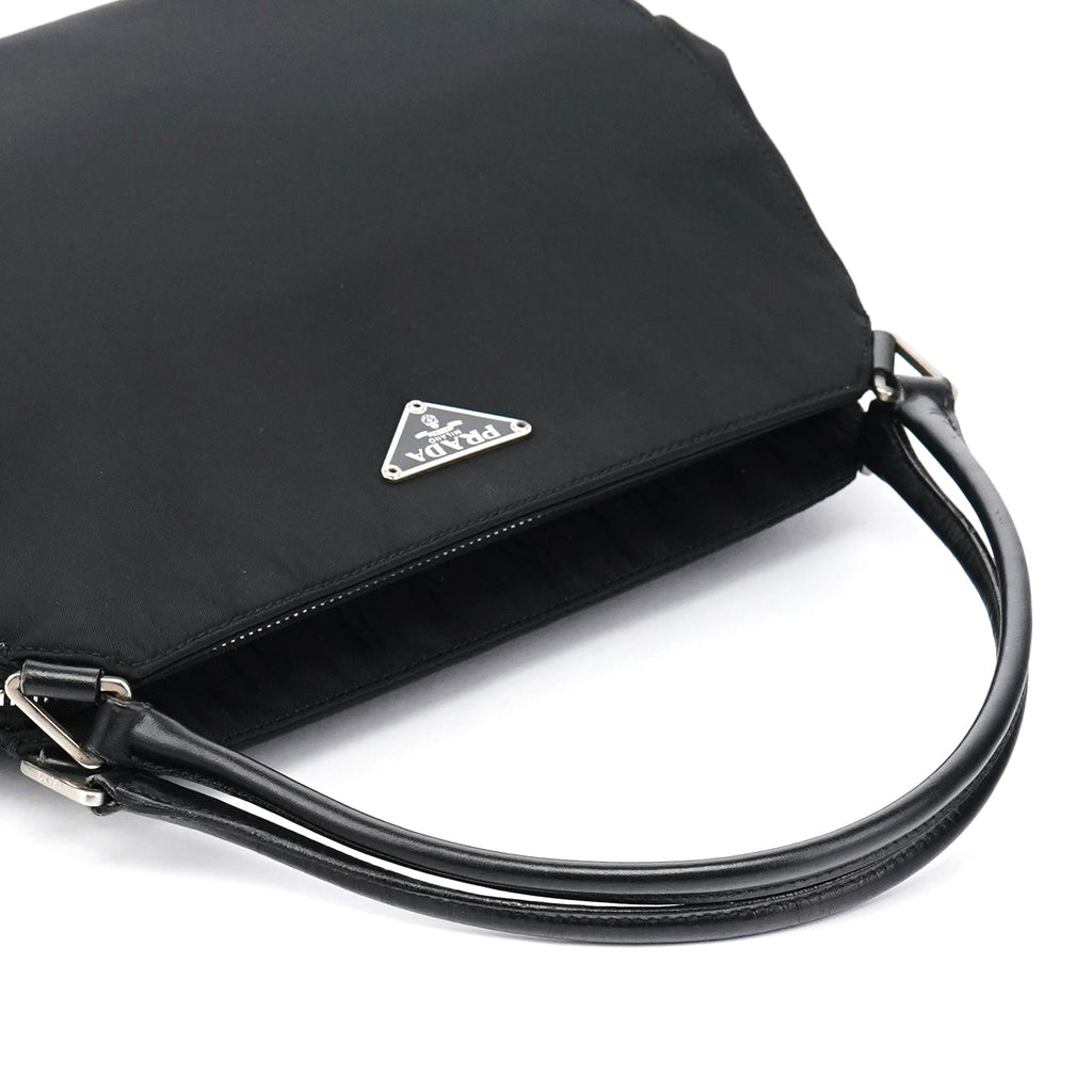 Black Tessuto Chic Nylon Shoulder Bag
