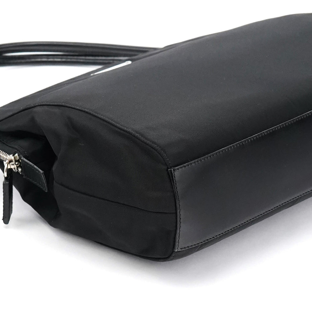 Black Tessuto Chic Nylon Shoulder Bag