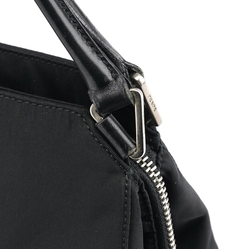 Black Tessuto Chic Nylon Shoulder Bag