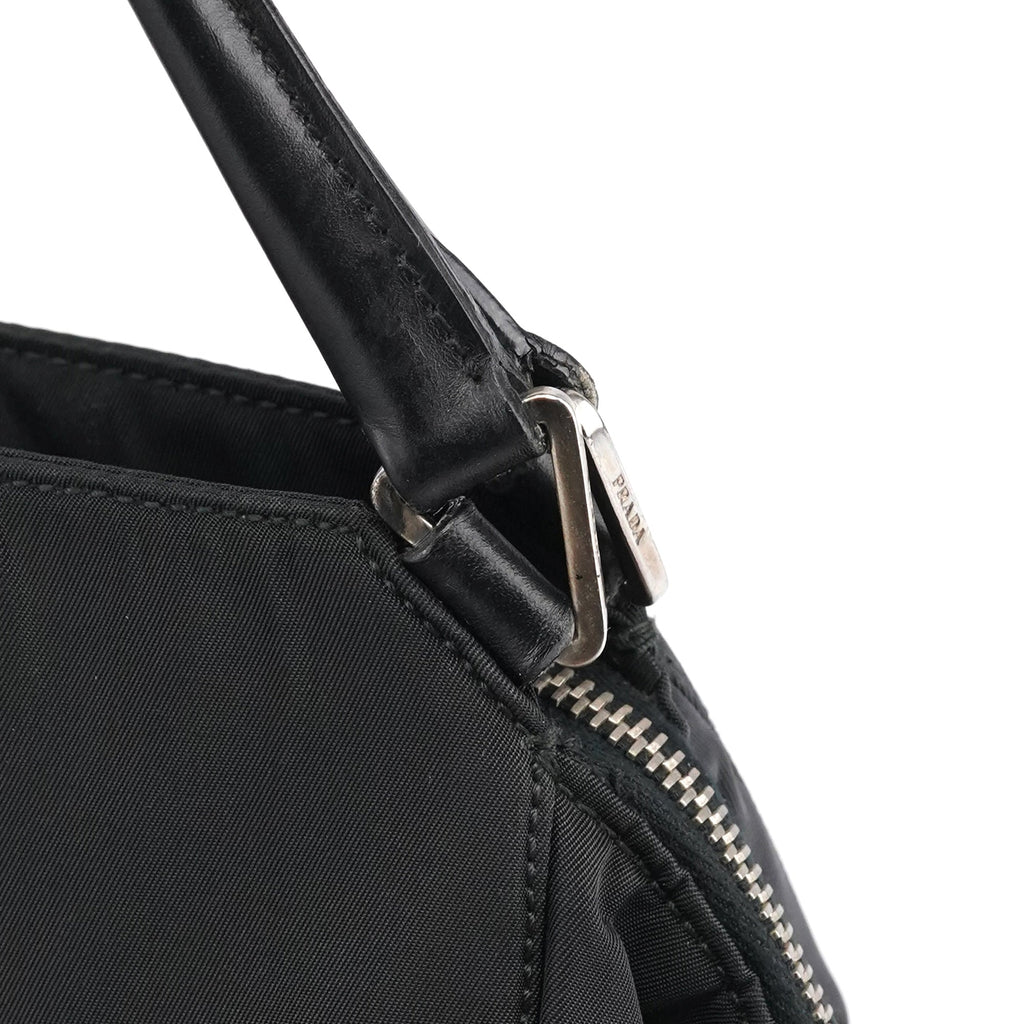 Black Tessuto Chic Nylon Shoulder Bag