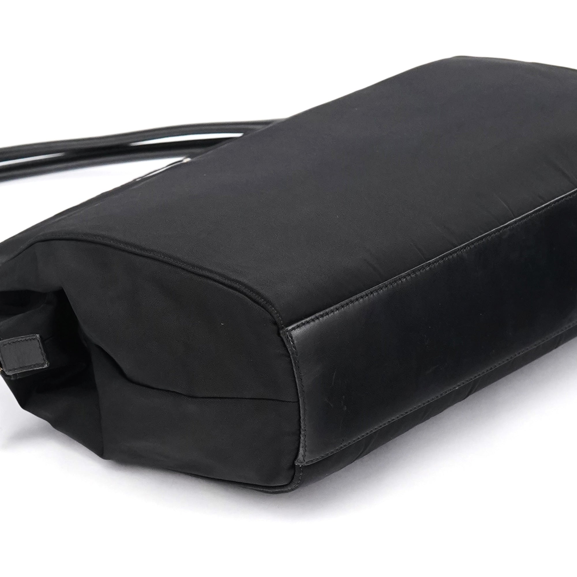 Black Tessuto Chic Nylon Shoulder Bag