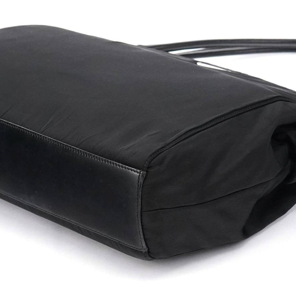 Black Tessuto Chic Nylon Shoulder Bag
