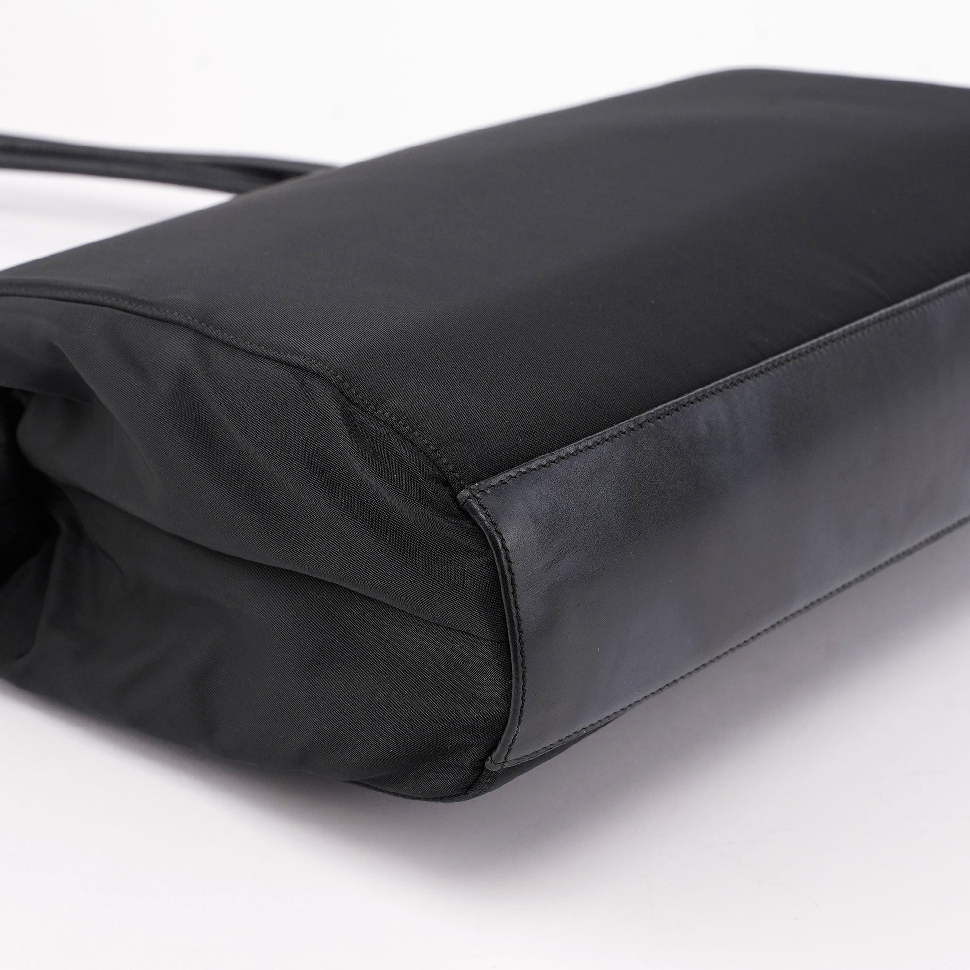 Black Tessuto Chic Shoulder Bag