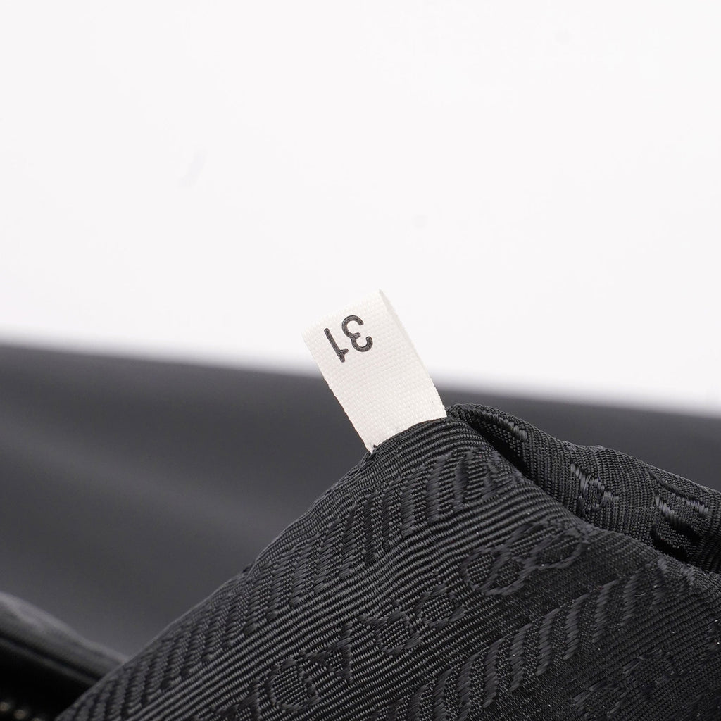 Black Tessuto Chic Shoulder Bag