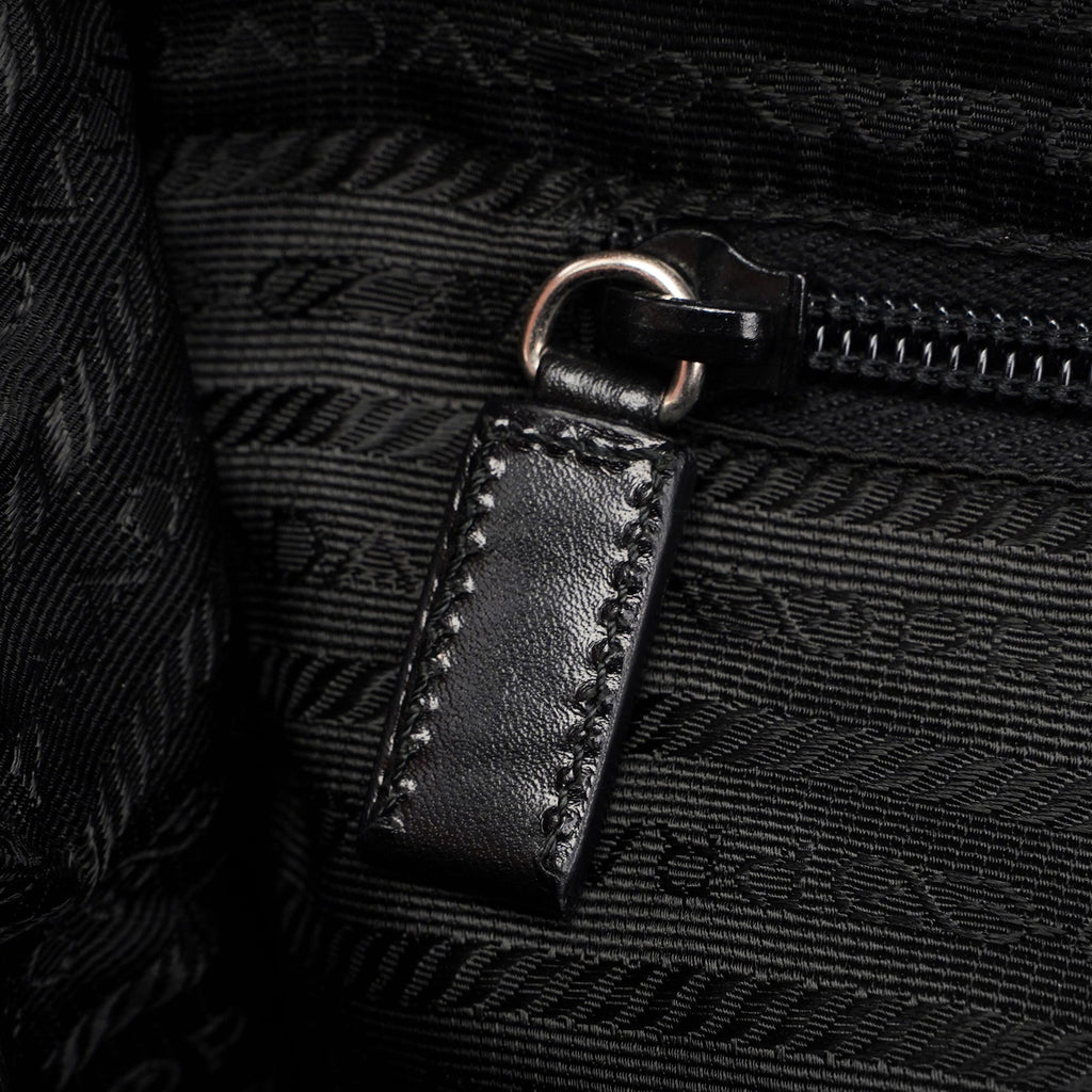 Black Tessuto Chic Shoulder Bag