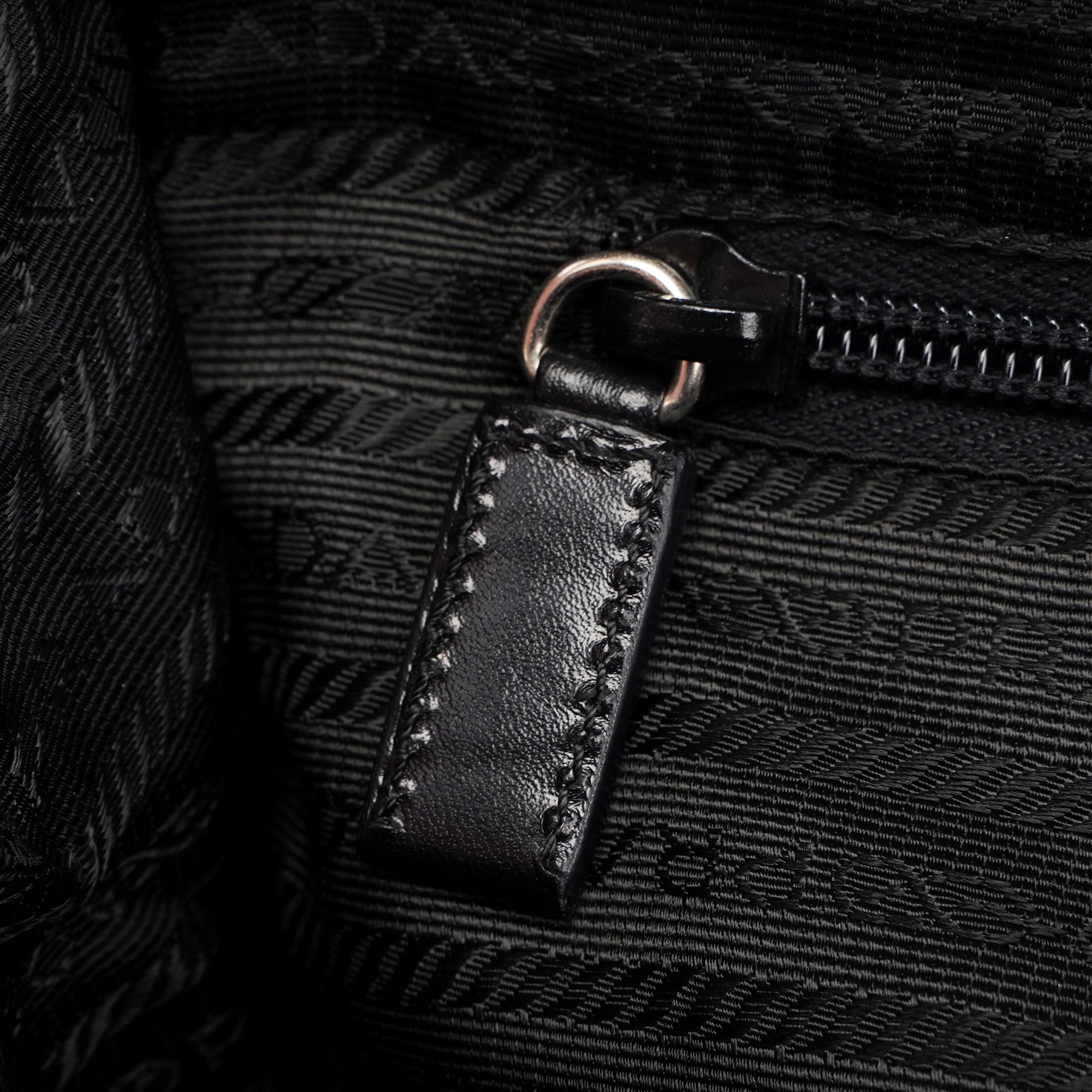 Black Tessuto Chic Shoulder Bag