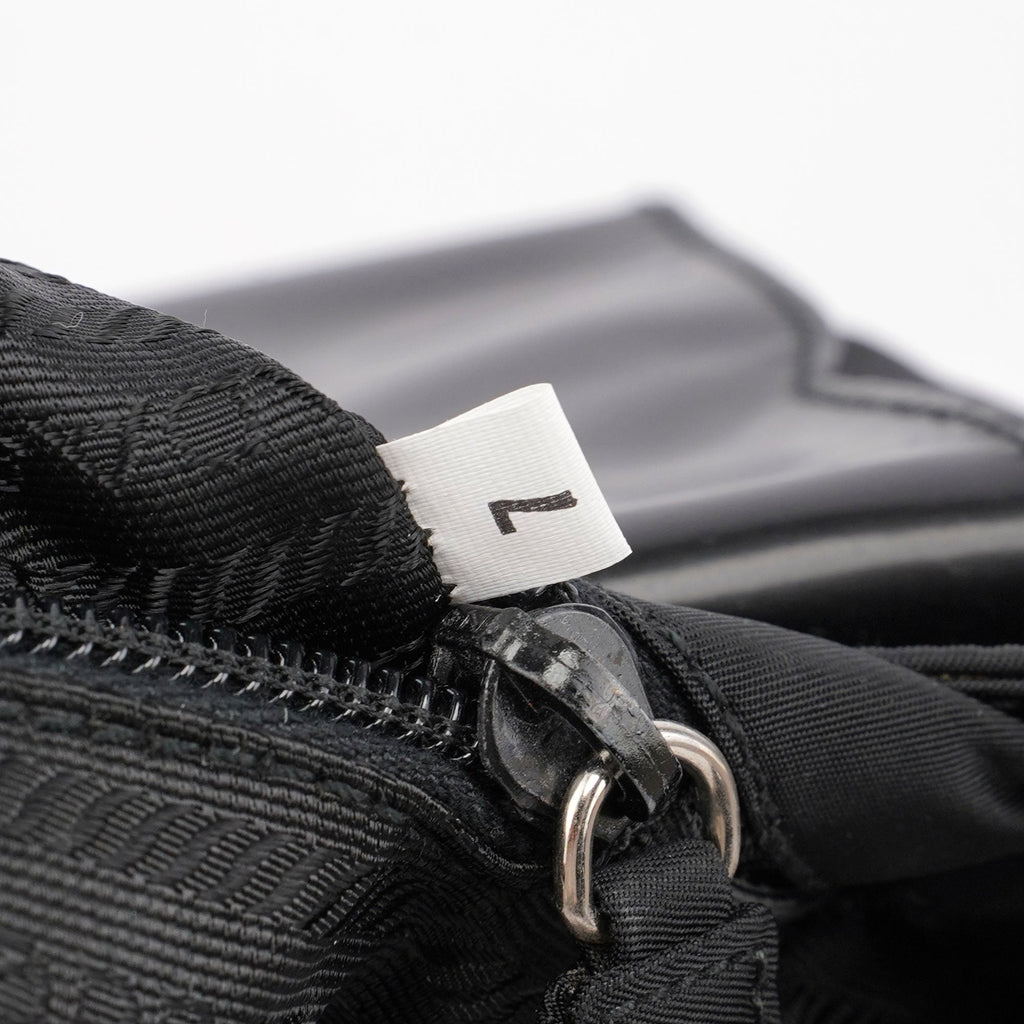 Black Tessuto Metal Shoulder Bag