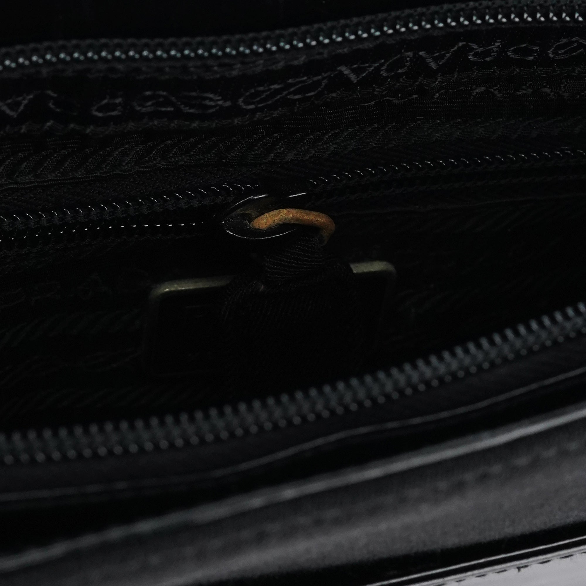 Black Tessuto Spazzolato Shoulder Bag