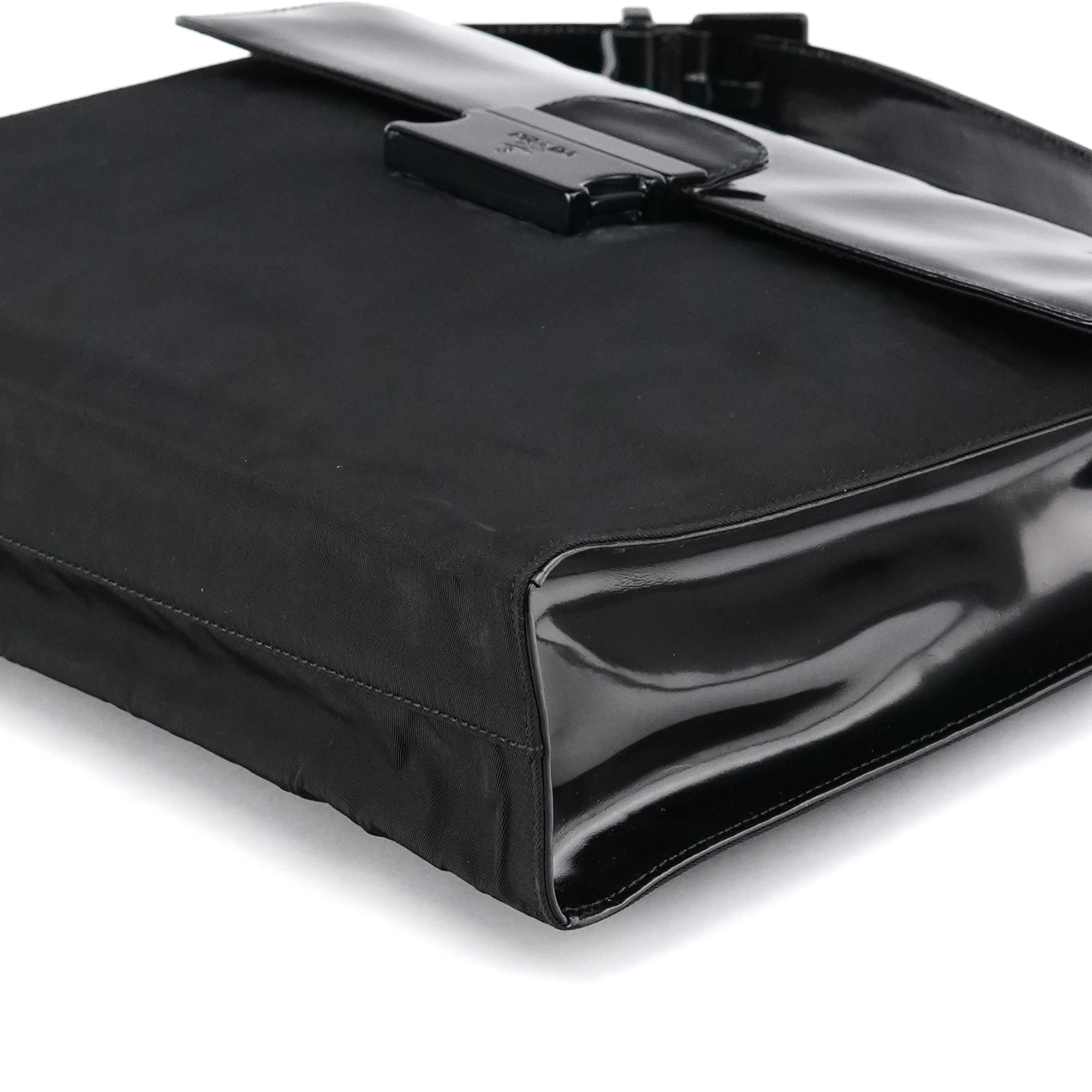 Black Tessuto Spazzolato Top Handle Bag
