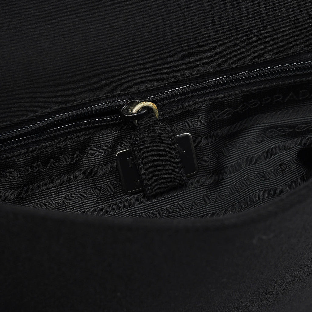 Black Tessuto Swing Chain Shoulder Bag