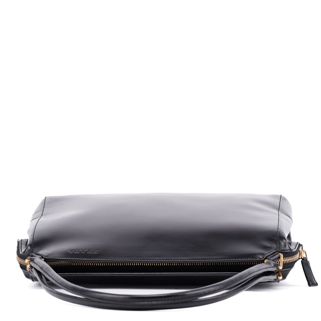 Black Vitello Chic Shoulder Bag
