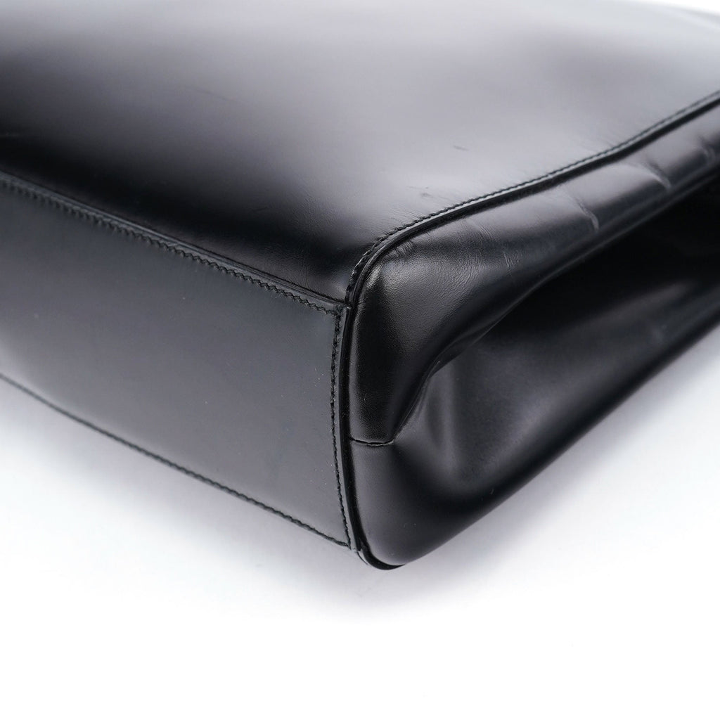 Black Vitello Chic Shoulder Bag