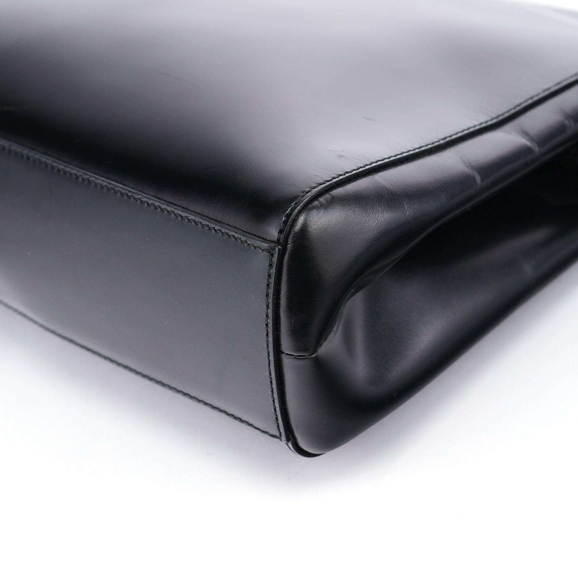 Black Vitello Chic Shoulder Bag