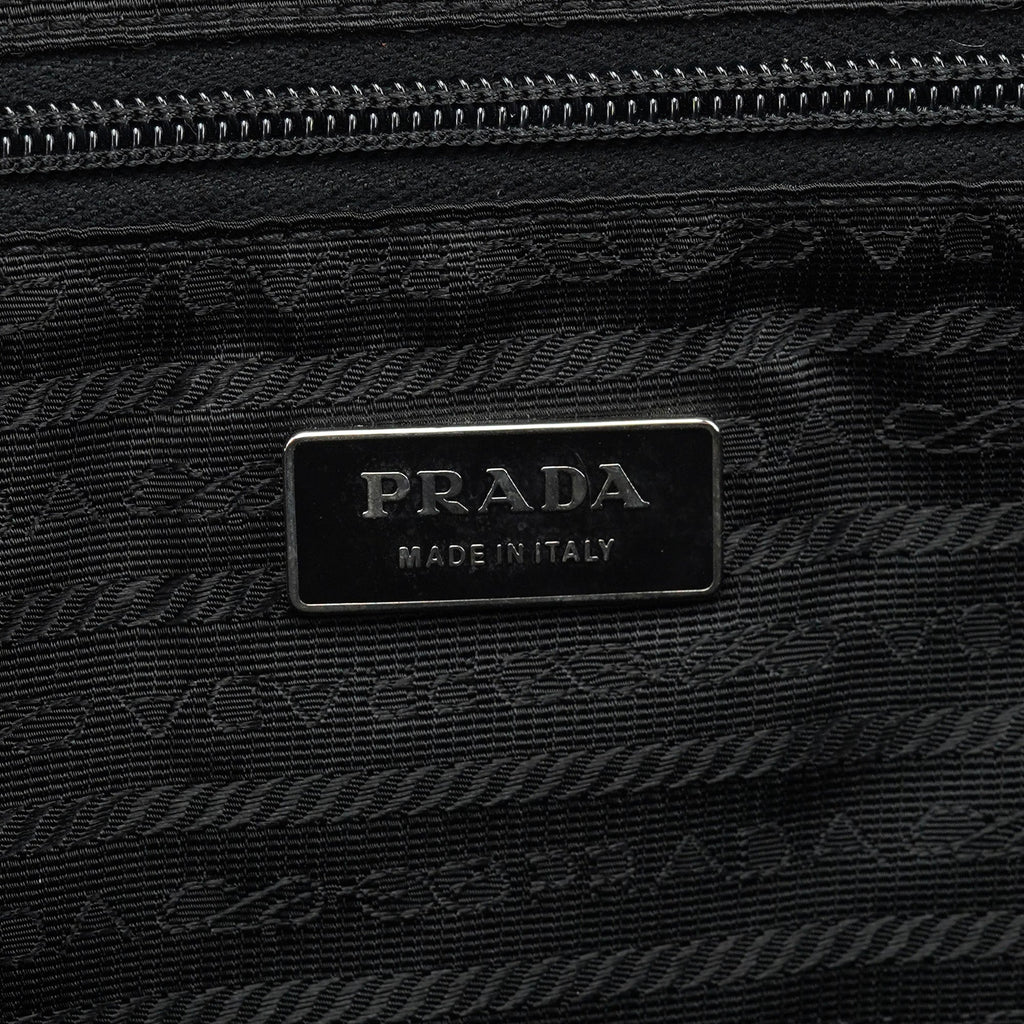 Black Vitello Chic Shoulder Bag