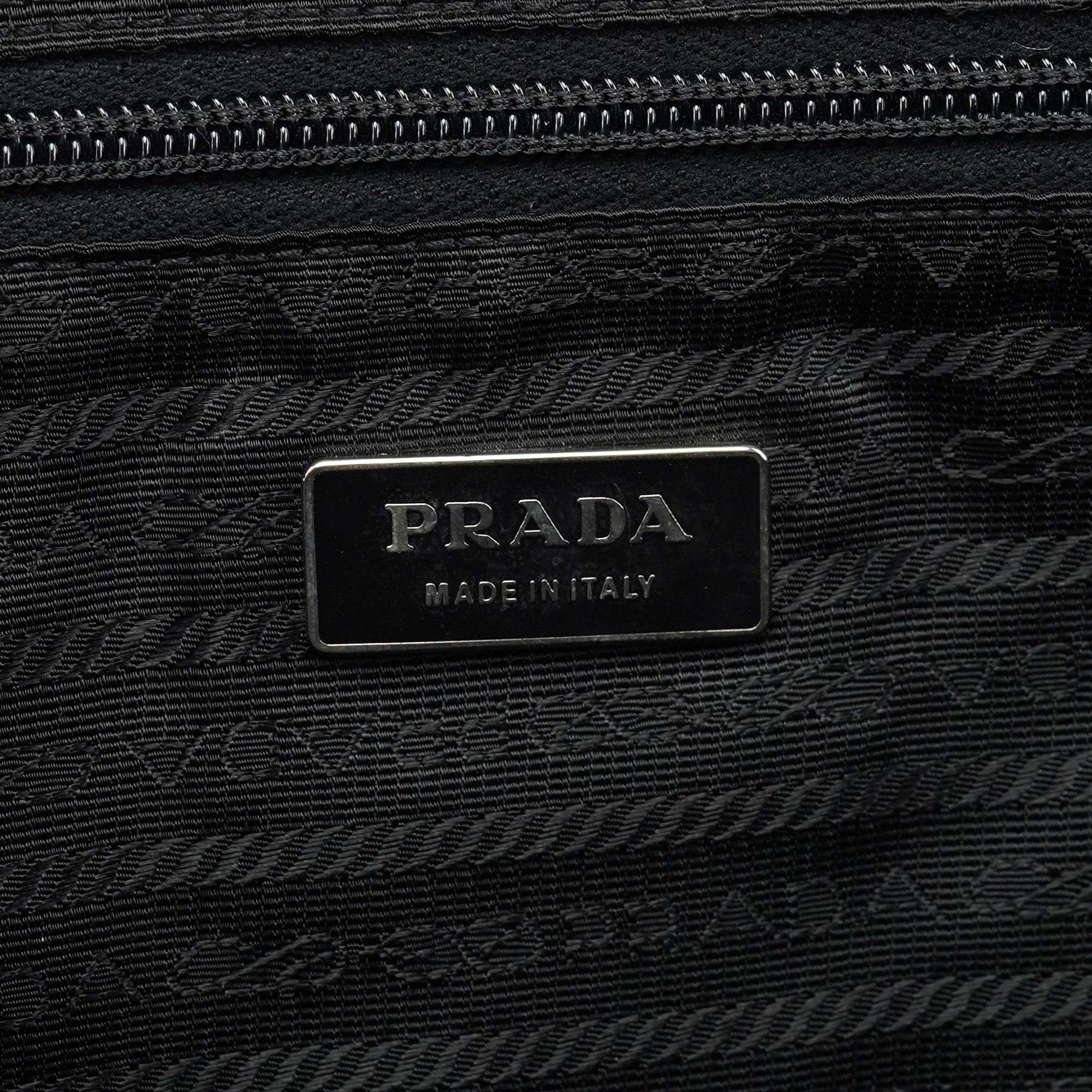 Black Vitello Chic Shoulder Bag