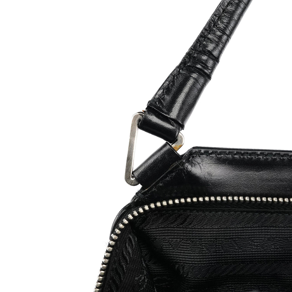 Black Vitello Chic Shoulder Bag
