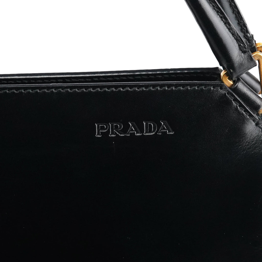 Black Vitello Chic Shoulder Bag