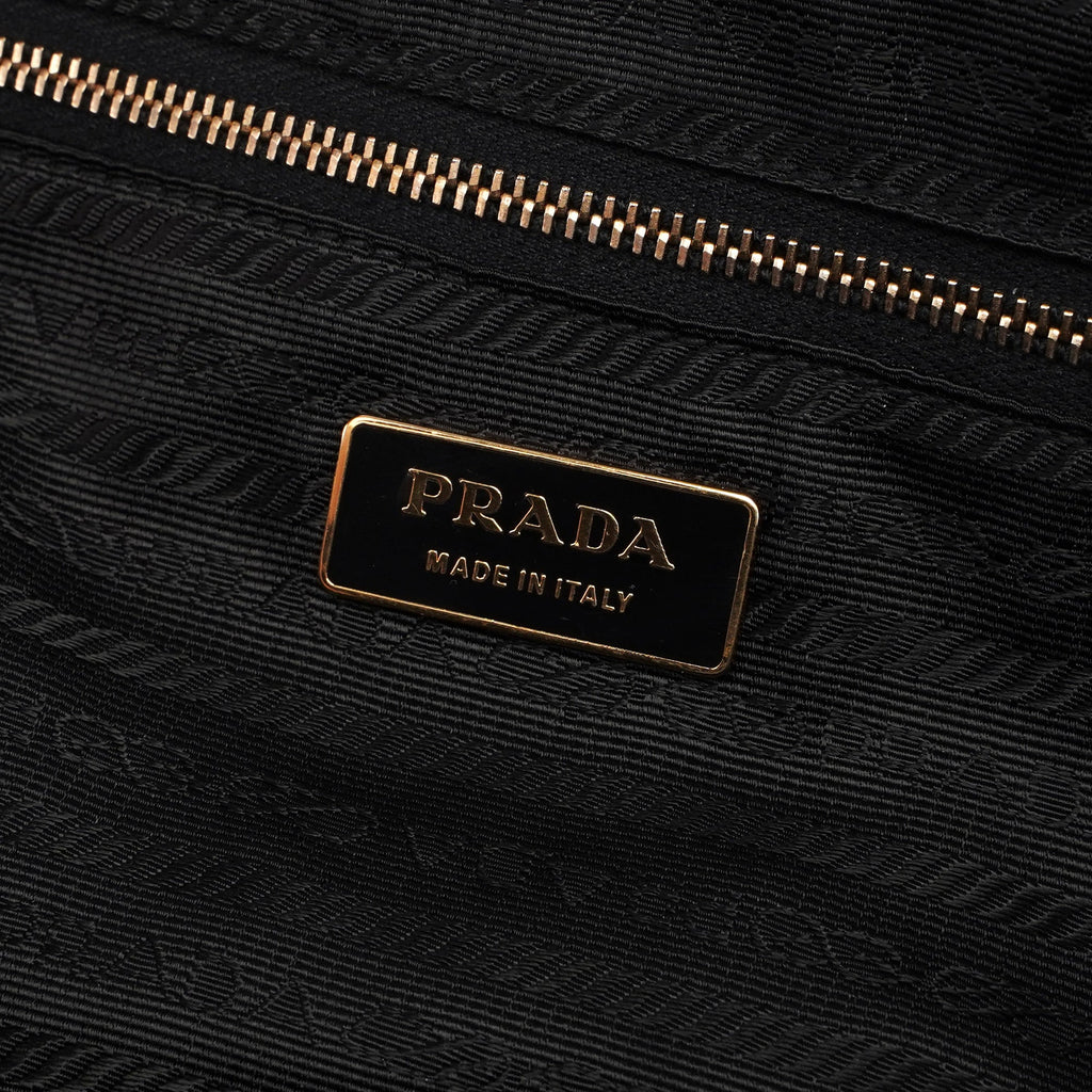 Black Vitello Chic Shoulder Bag