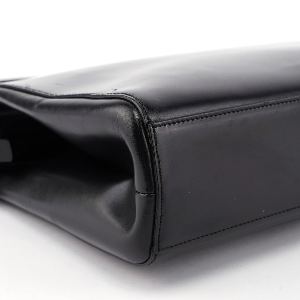 Black Vitello Chic Shoulder Bag